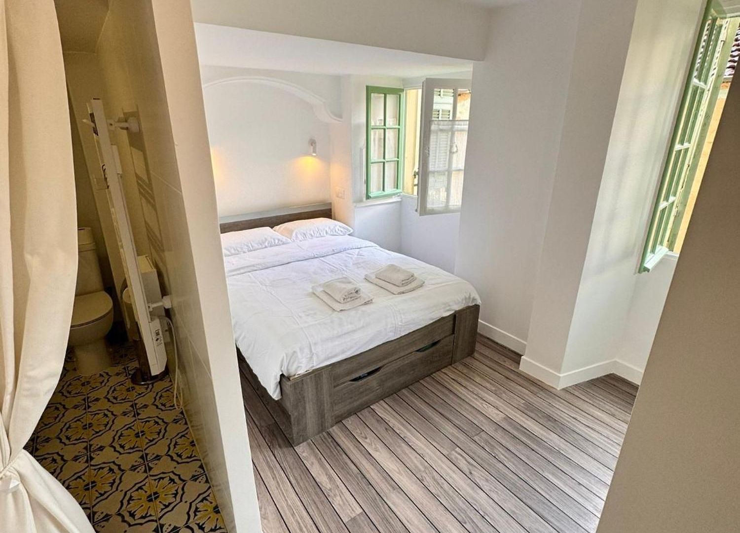 Carre D'or: Very Calm Cozy 2br, With Wi-fi Appartement