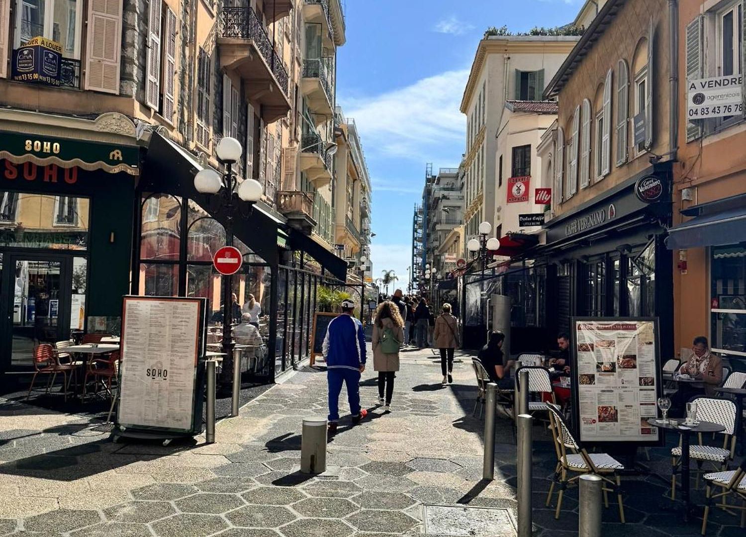 Appartement Carre D'or: Very Calm Cozy 2br, With Wi-fi