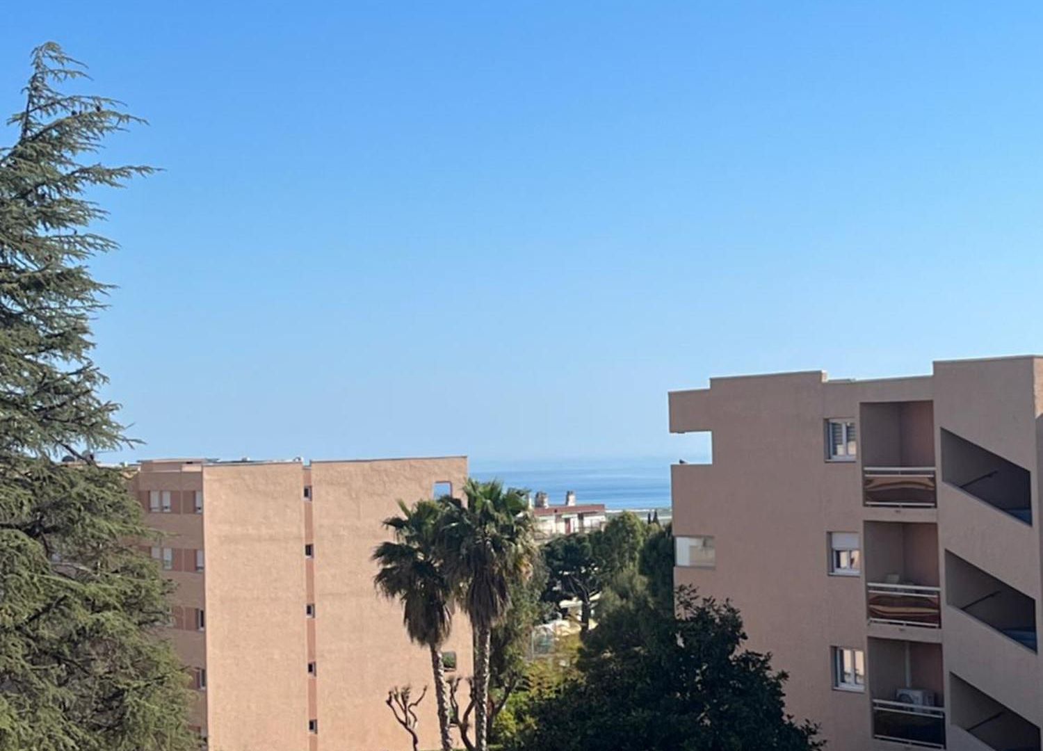 élégant Avec Accès à La Piscine Appartement