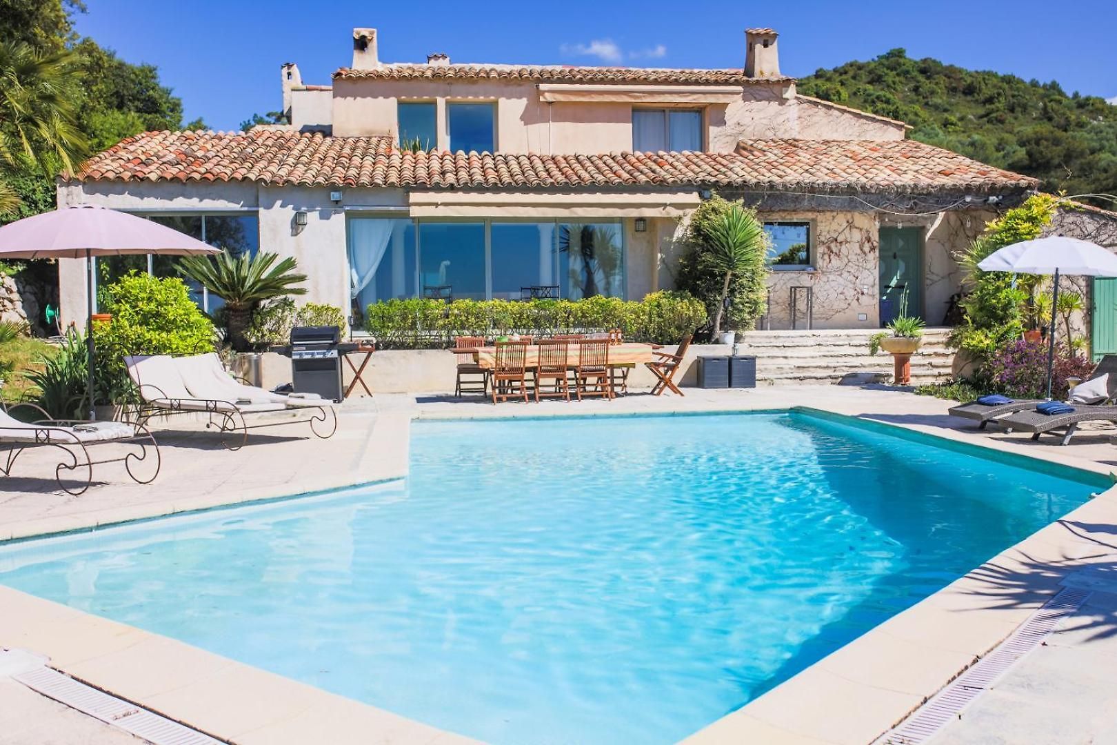 Villa Lou Mas Soubran Vi2083 By Riviera Homes Nice