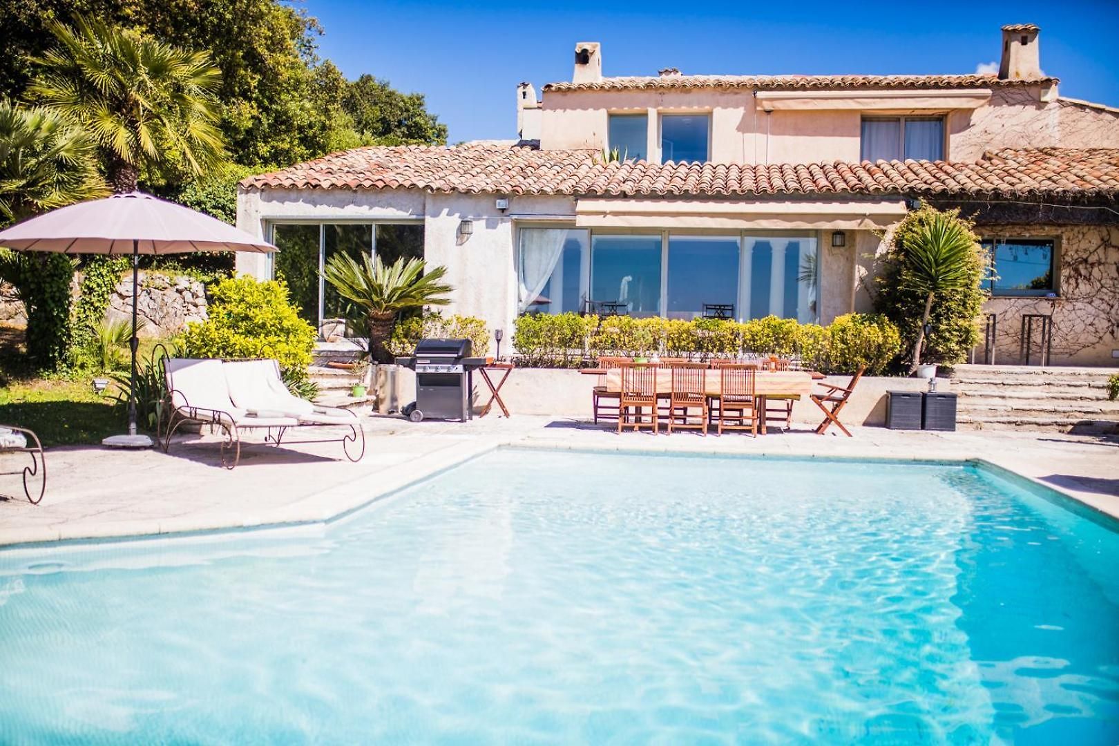 Villa Lou Mas Soubran Vi2083 By Riviera Homes