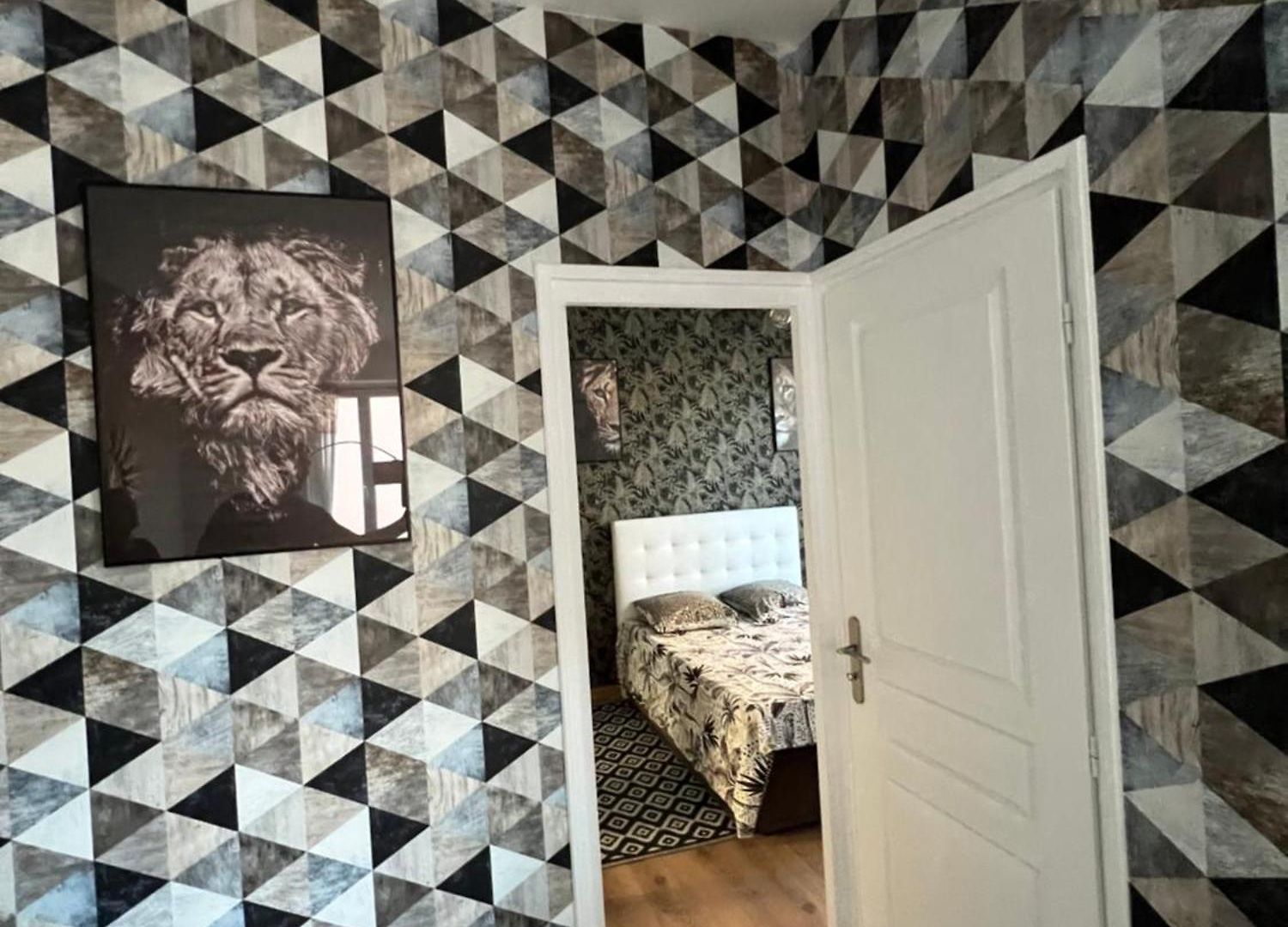 Joyau Rare Port De Appartement Nice