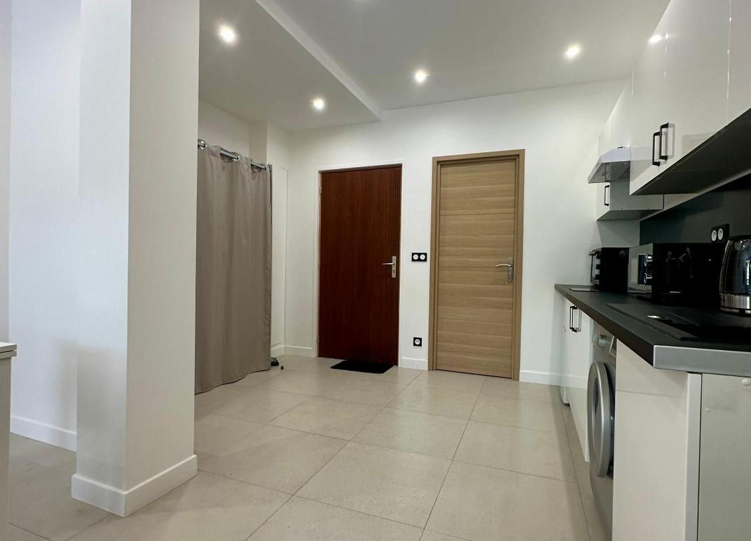 Appartement Grand Rénové Proche !