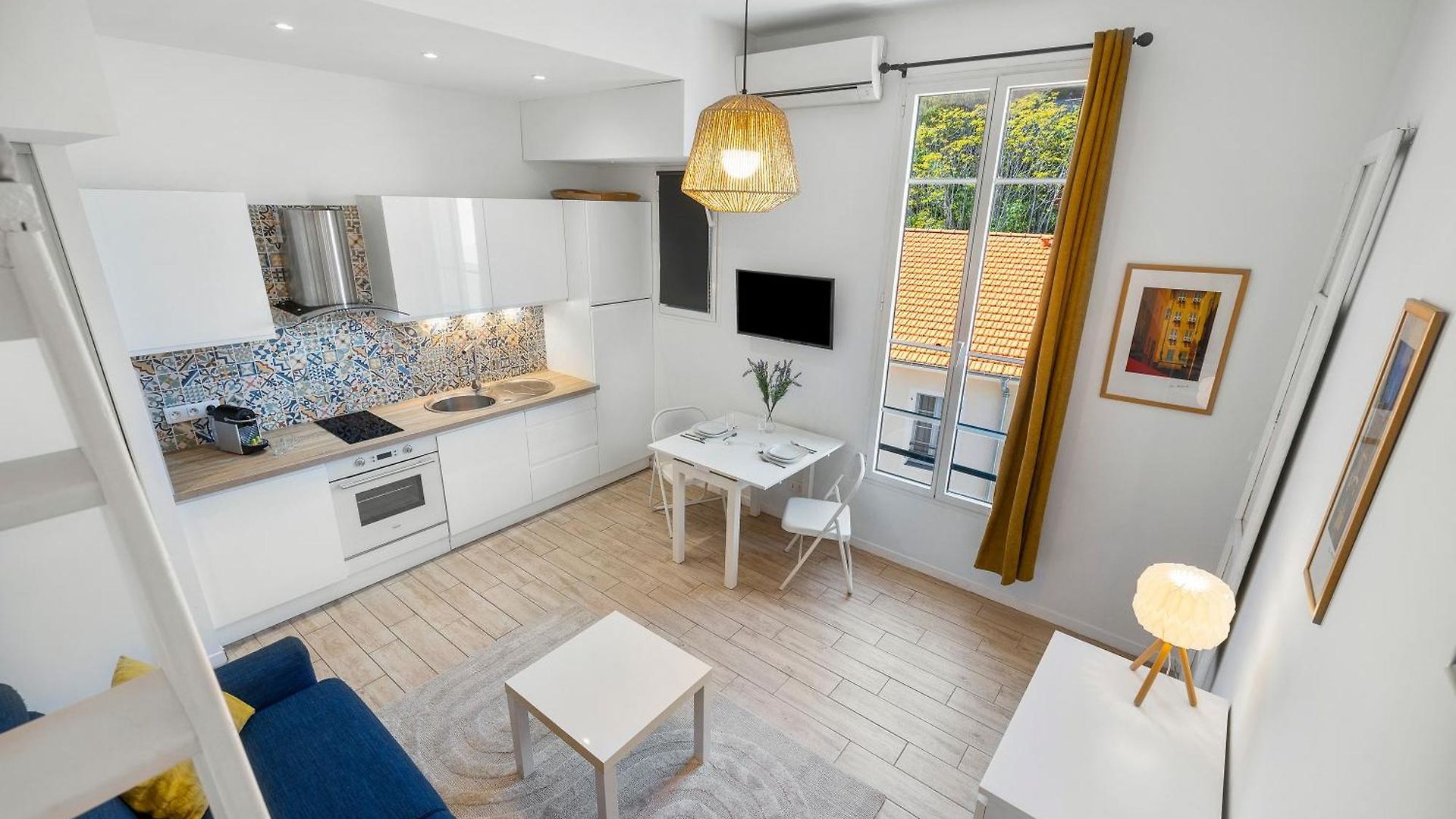 Renting - Gautier - Elegance Height Port & Castle Apartment Nice