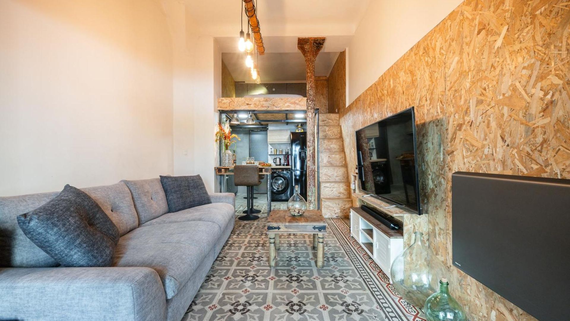 Le Loft - Un Voyage Urbain Au Coeur De La