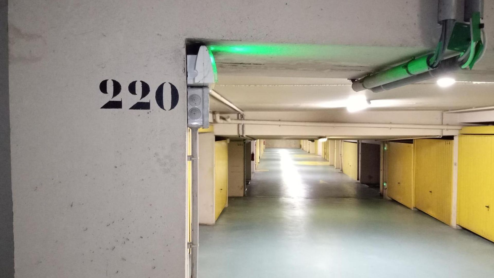 Vieux Nice, Grand 2p Sur Jardins, Parking, Calme, Soleil Nice
