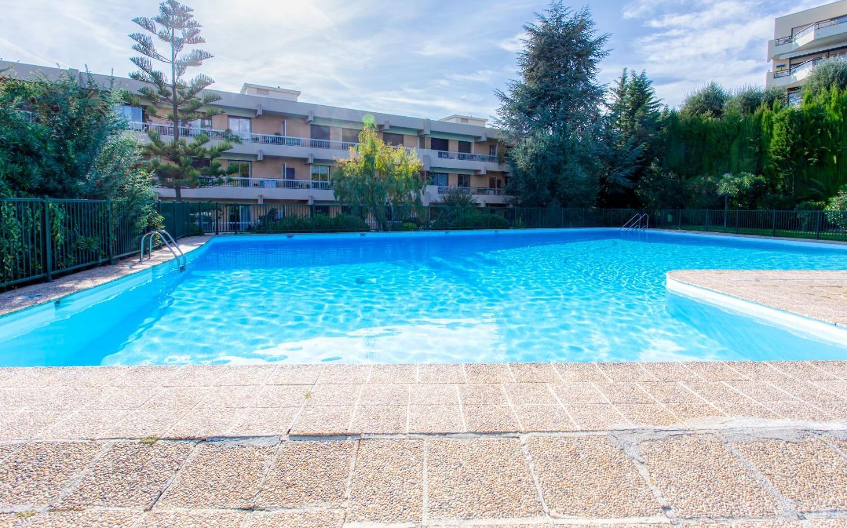 Apartment Sea View In With Swimming Pool! Nice