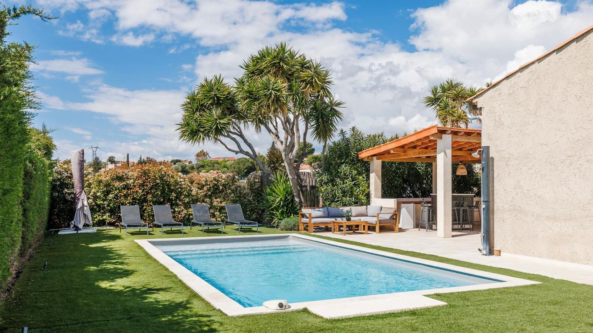 Renting - Bellet - Live A Dream Pool 3 Bedroom Garden Parking Nice