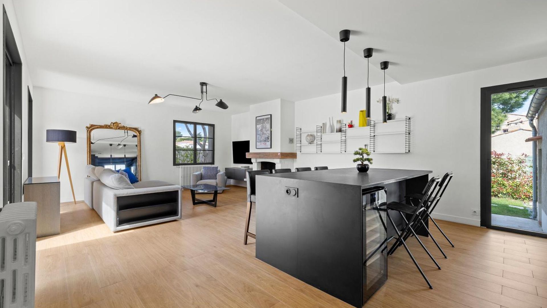 Renting - Bellet - Live A Dream Pool 3 Bedroom Garden Parking