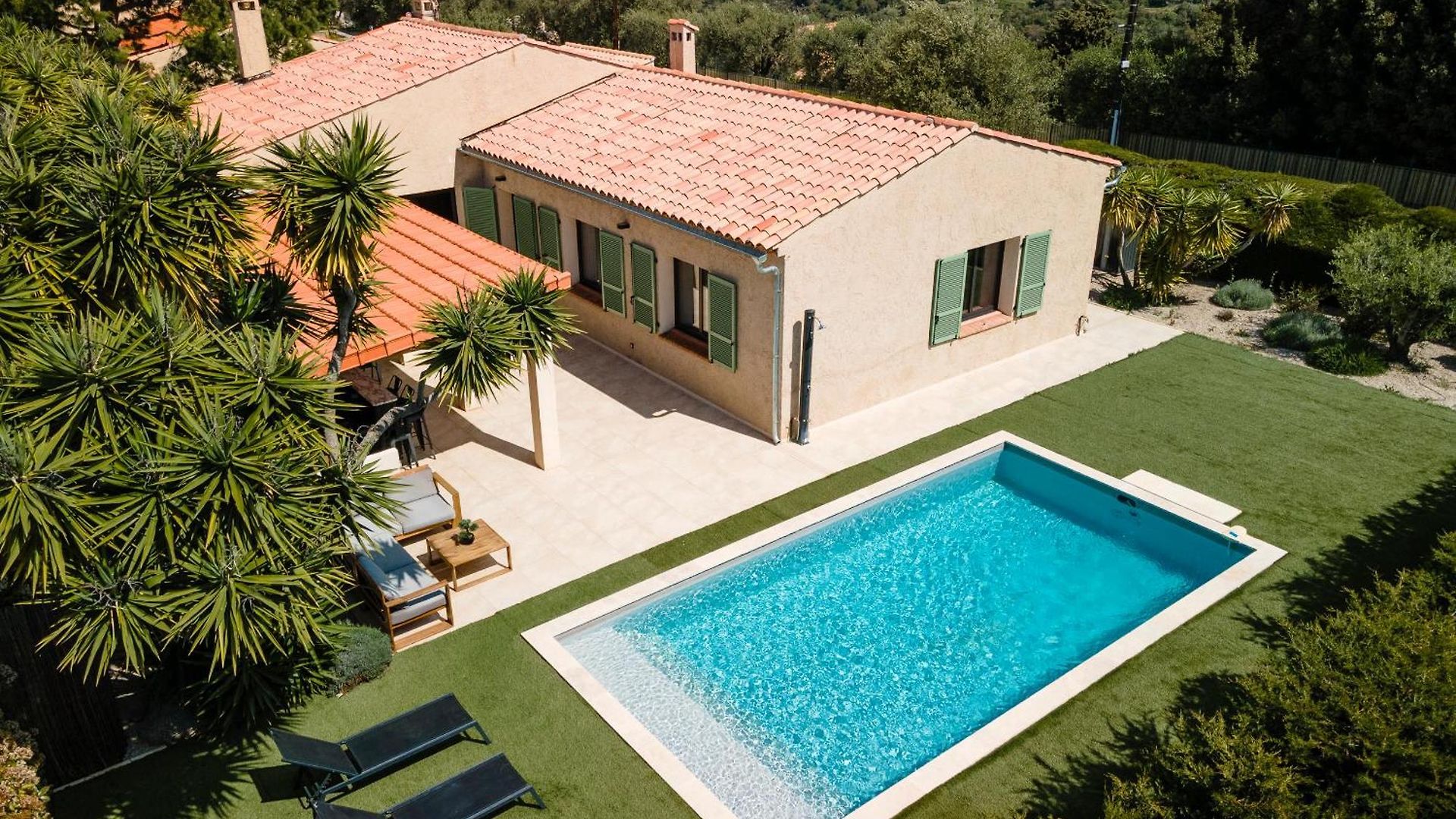 Renting - Bellet - Live A Dream Pool 3 Bedroom Garden Parking