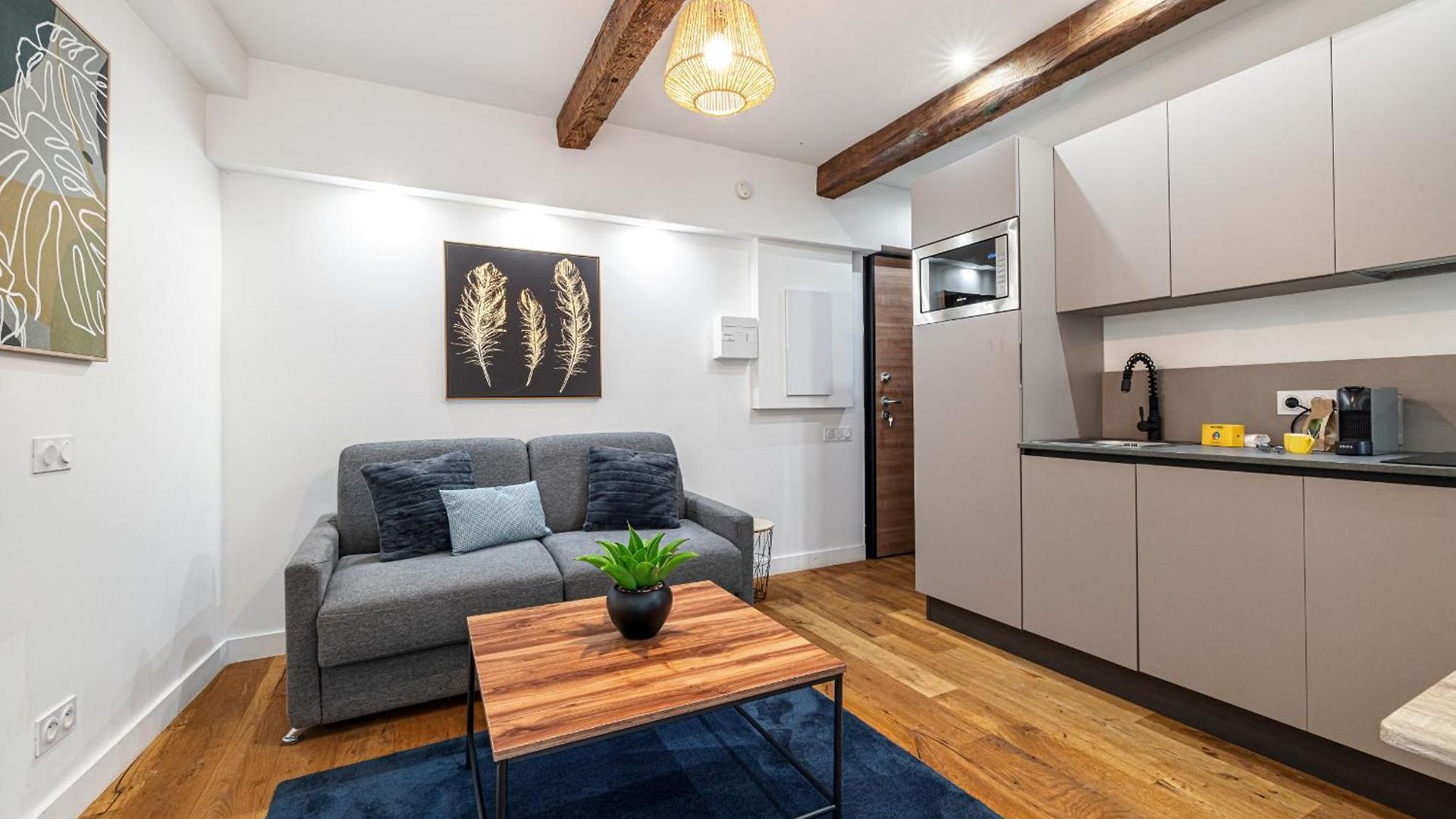 Appartement Pretty & Quiet In Port Area Nice