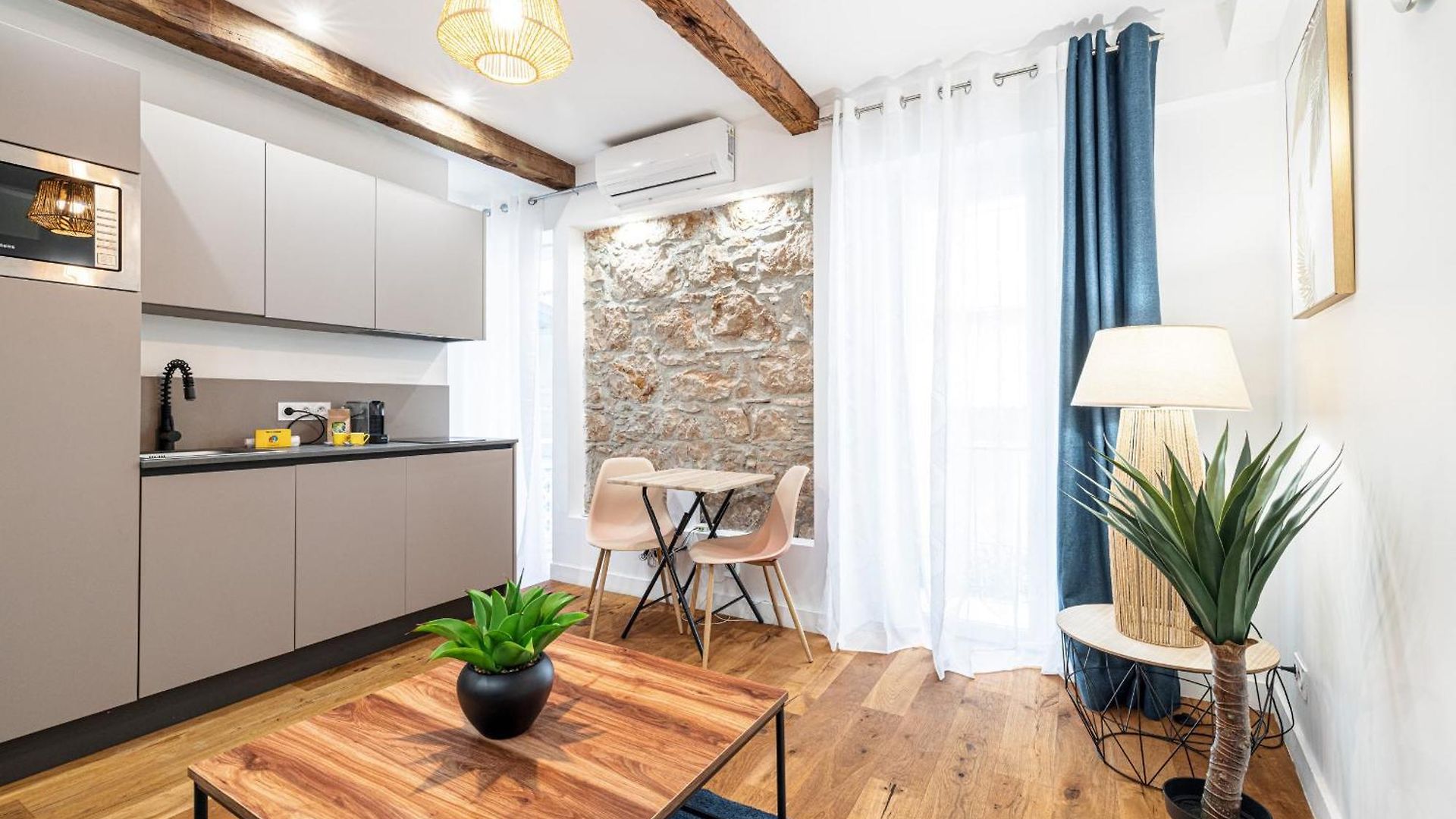 Appartement Pretty & Quiet In Port Area Nice