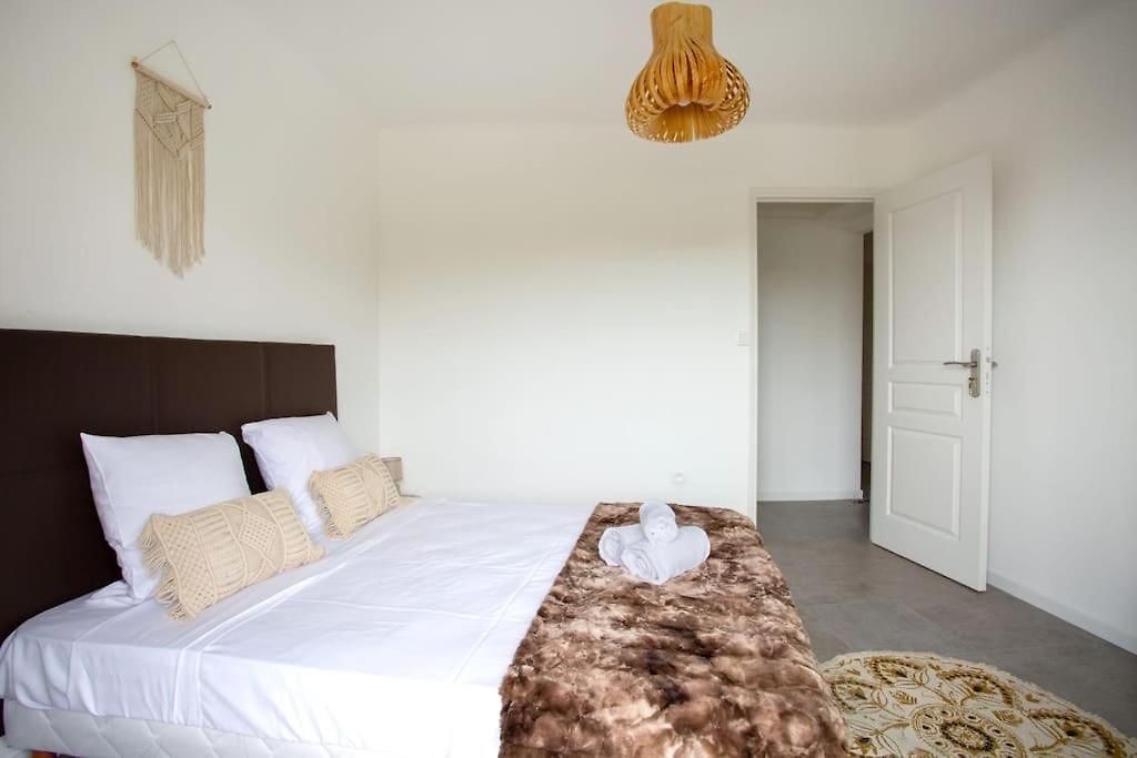 Appartement 4 Pièces 8 Personnes Proche Aéroport,tramway *