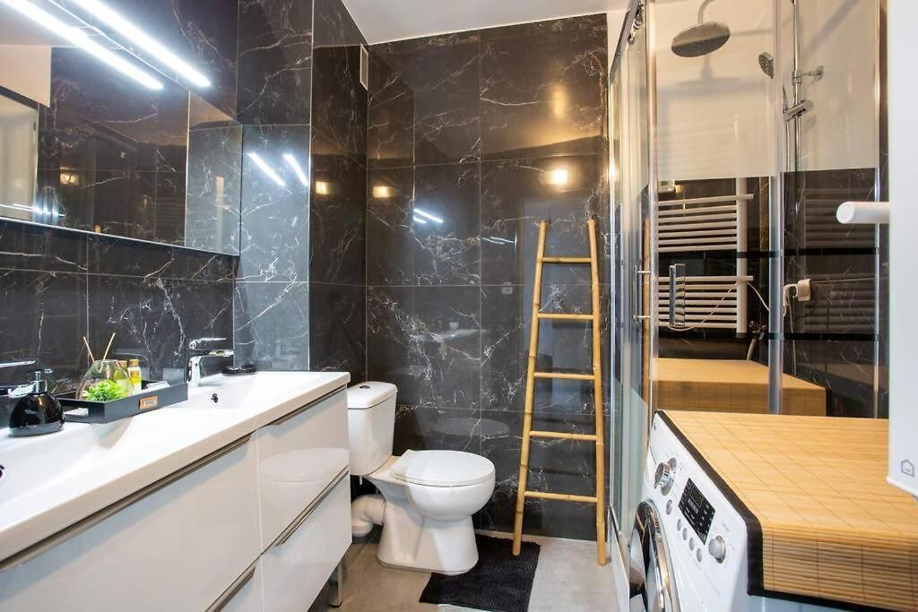 Appartement 4 Pièces 8 Personnes Proche Aéroport,tramway