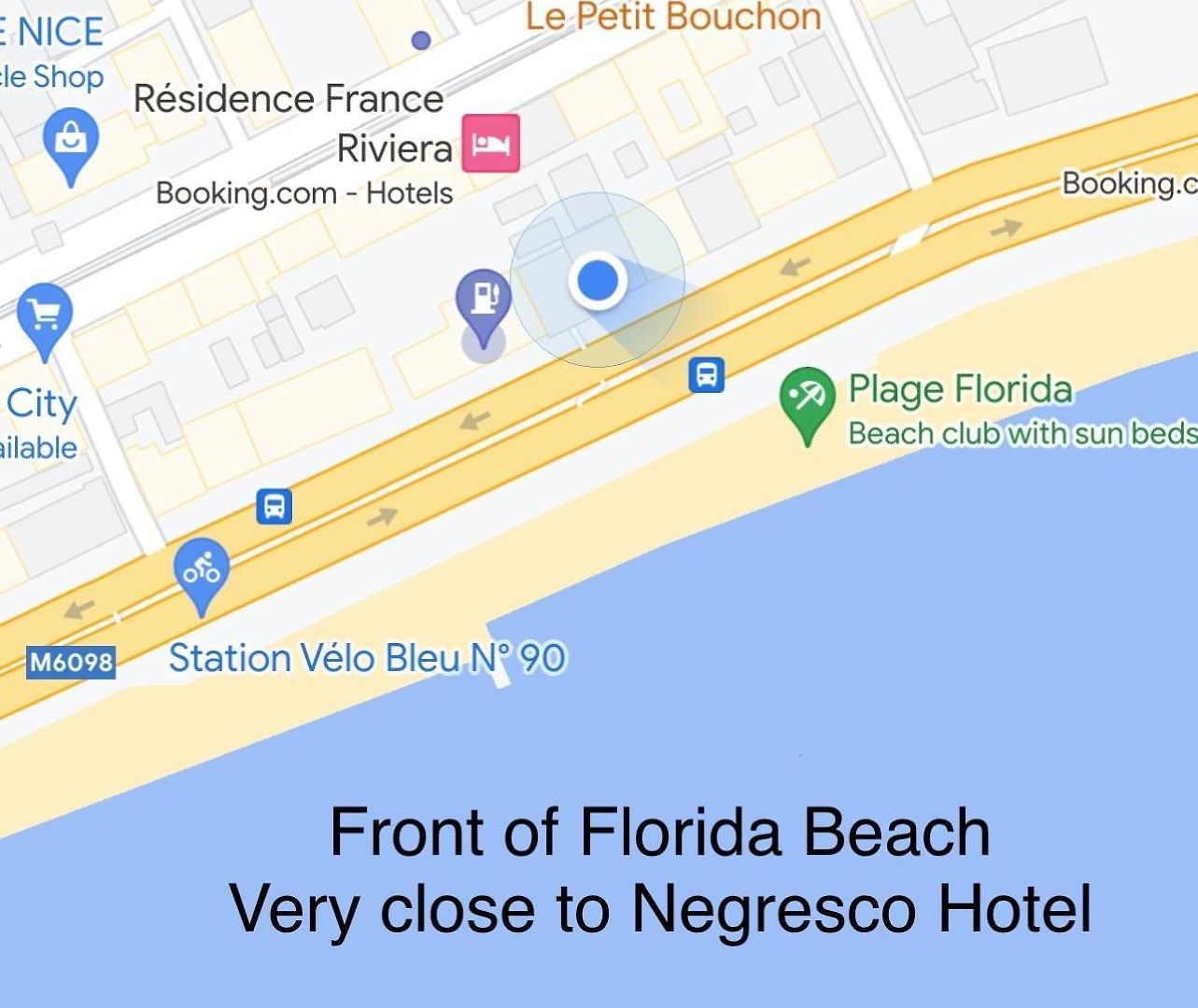 Beachfront And Sea View Entire 2 Crossing With Parking 4 Beds Two Double Bed And 2 Single Bed With 2 Sea View Balconies In Promenade Des Anglais Street 2 Bathroom 3 Wc With 40 Meters From The Beach With Perfect Air Conditioner Cooler *