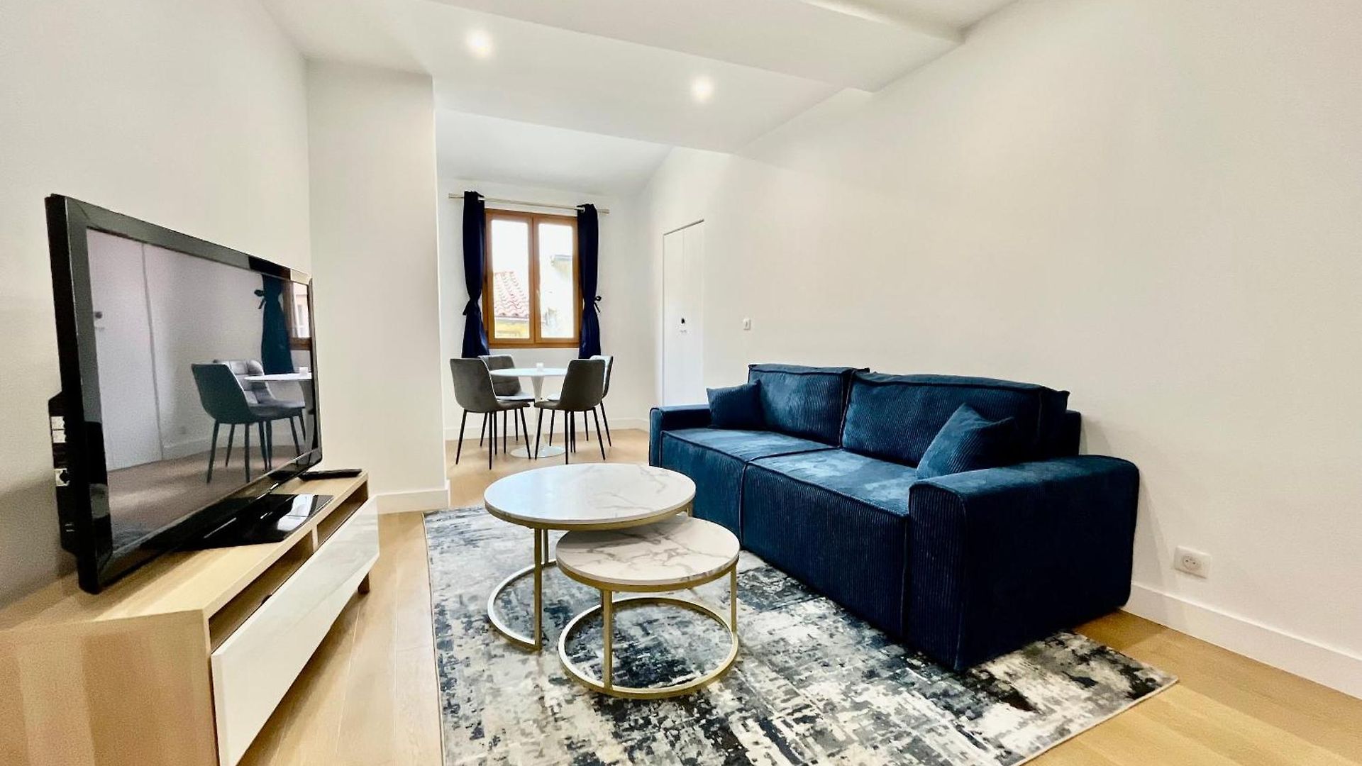 Climatise Dans Le Vieux Apartment *