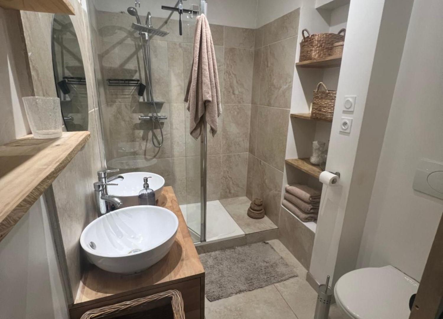 Duplex Quatre Pièces Avec Extérieur Déco Atypique - à 5 Minutes De La *