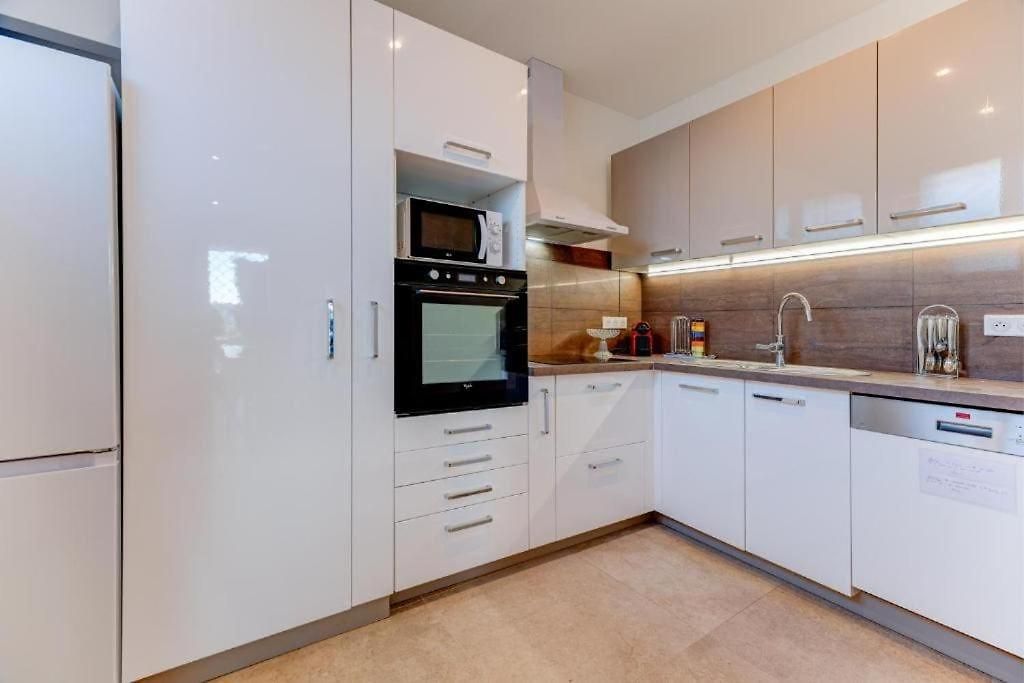 Villa Maison 6 Personnes Avec Jardin Et Parking Privé Nice