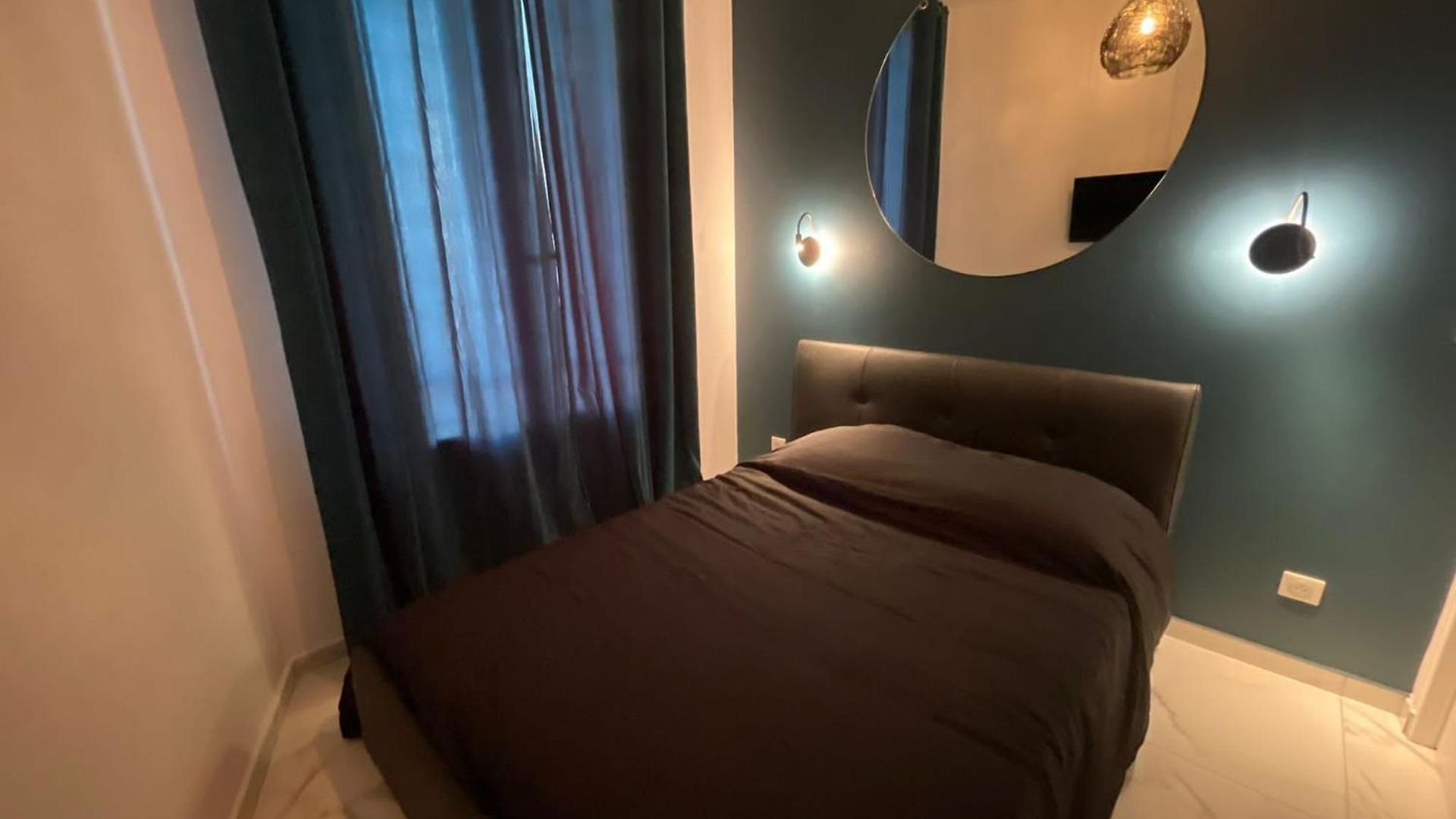 Centre Apartment *