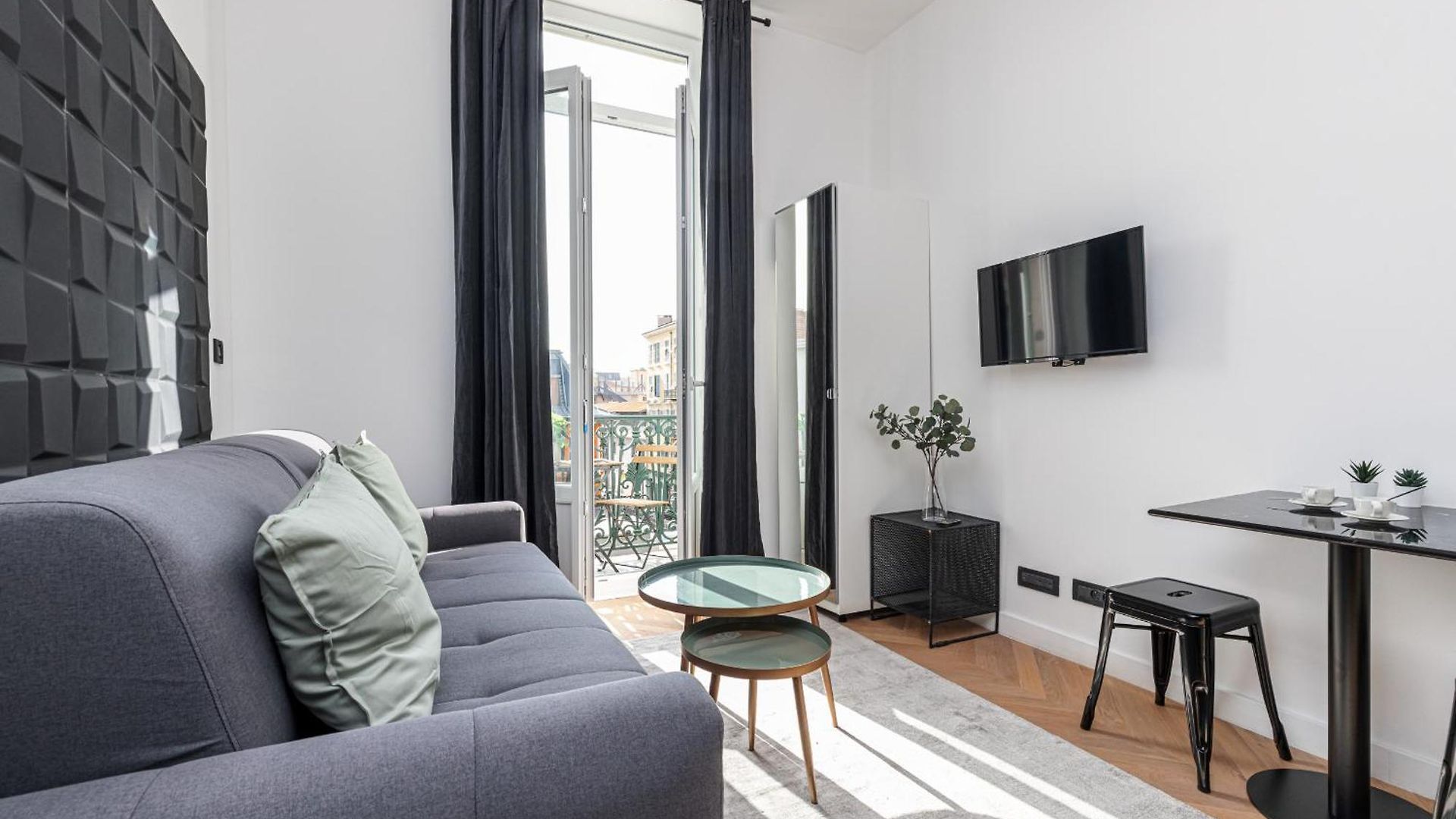 7 Foch 202 - Contemporain En Plein Coeur De - Climatisation *