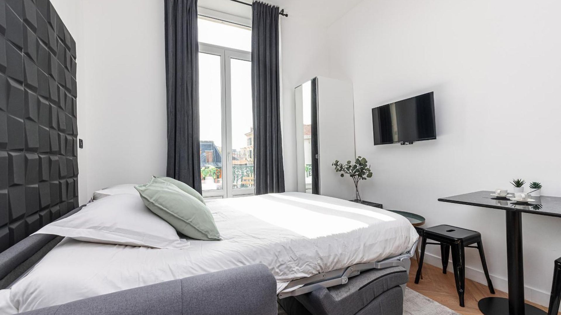 7 Foch 202 - Contemporain En Plein Coeur De - Climatisation *