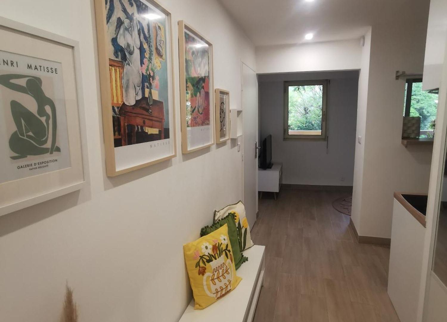 2 Pièces Au Calme Avec Terrasse Et Climatisation Appartement