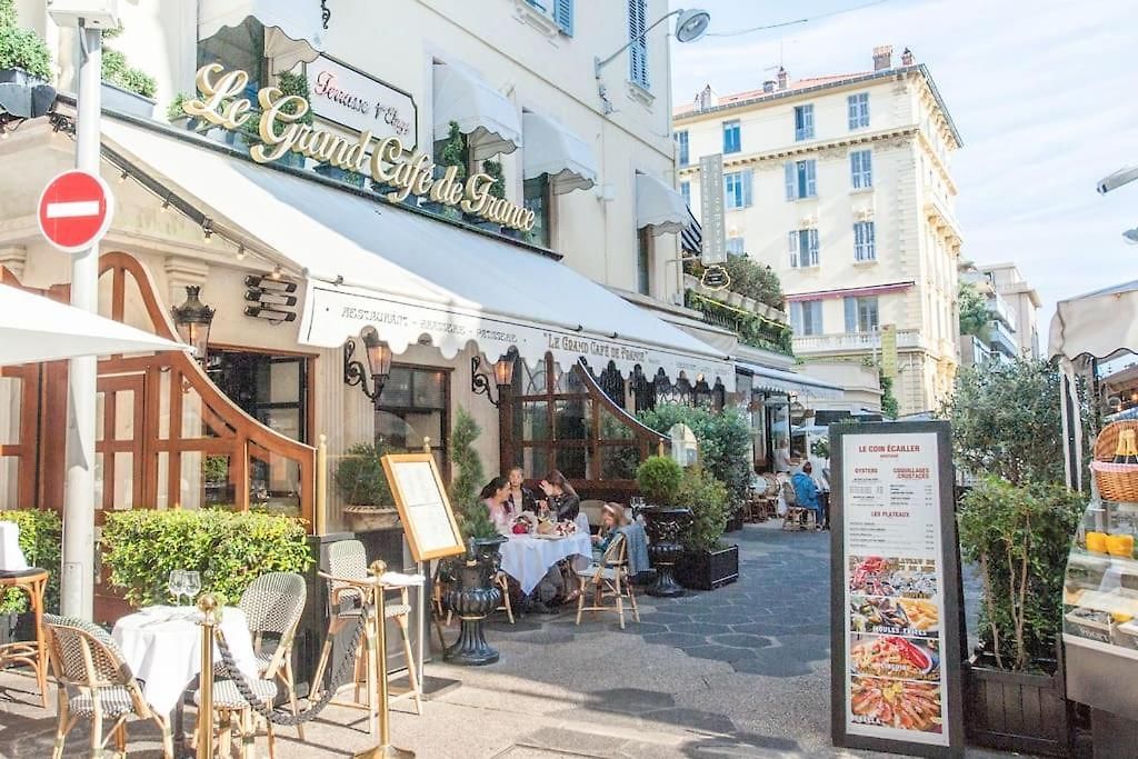 50 Meters From The ! Location In * Nice