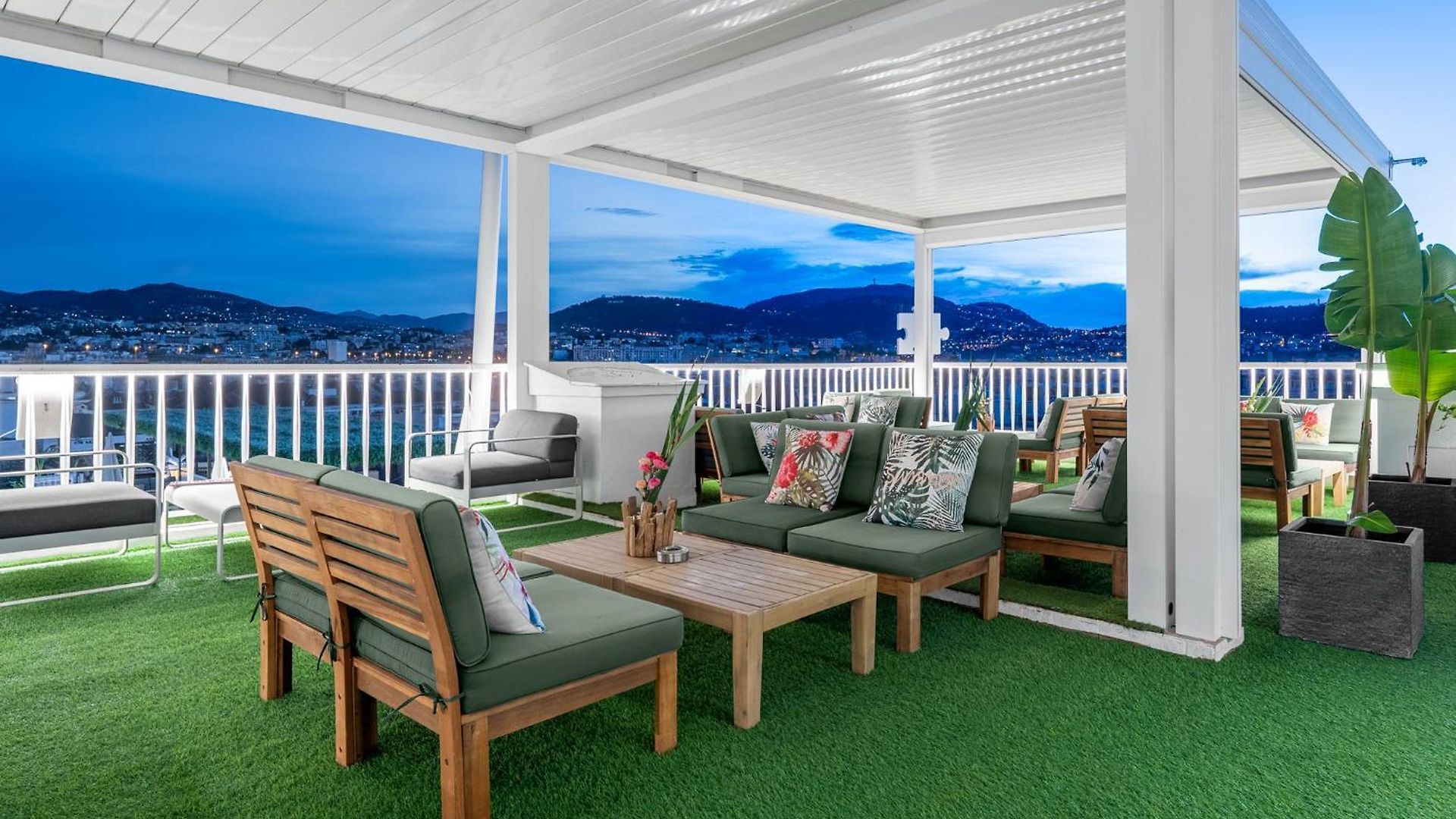 Hotel Gounod Fully Renovated 4*