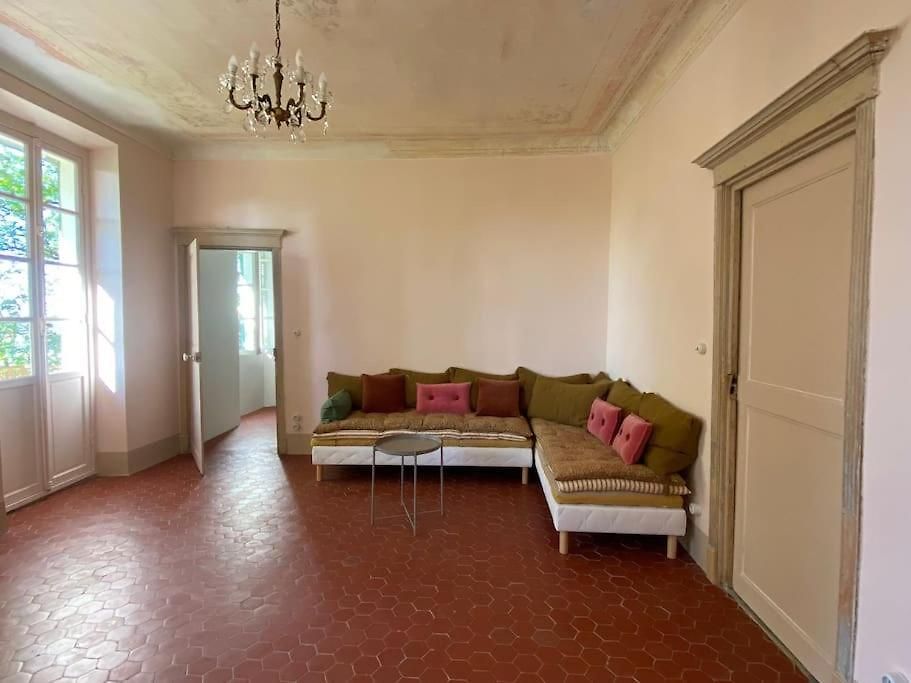 Maison De Charme Dans Les Collines Niçoises Hébergement de vacances *