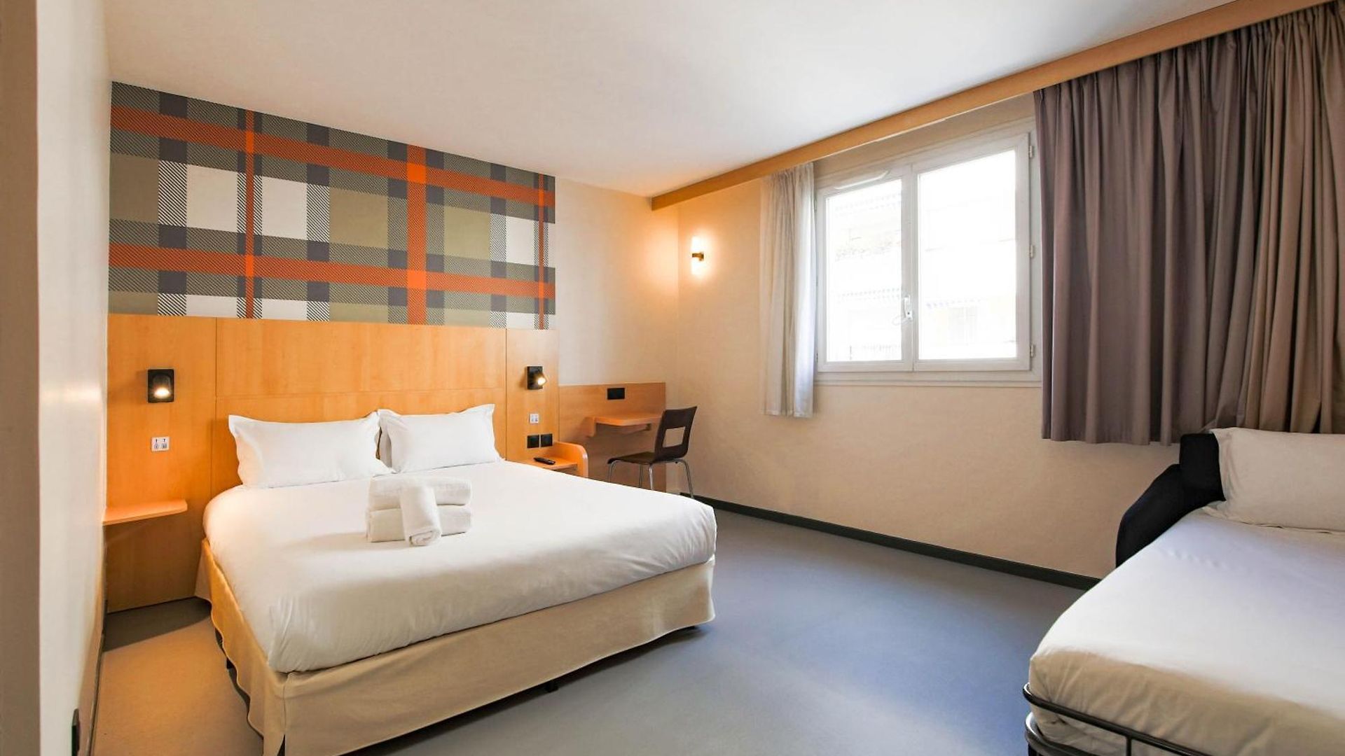 Hotel Easyhotel Old Town 2*