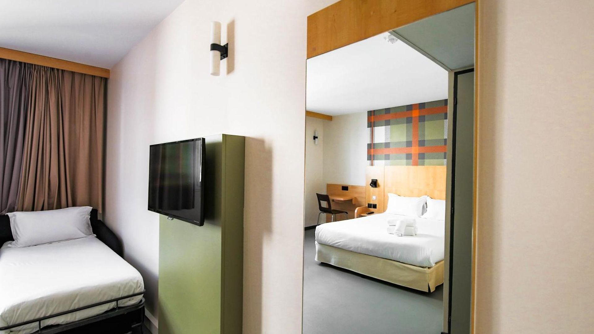 Hotel Easyhotel Old Town 2*