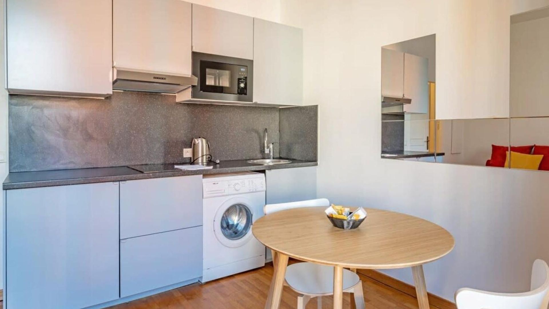 Air-Conditioned Studio Of Nice Apartment *