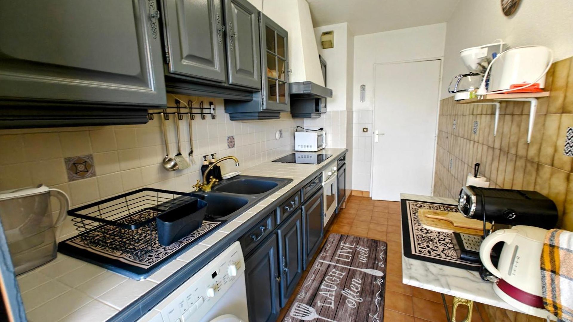 2 Bedroom Flat With Terrasse & Car-park Ouest Nice