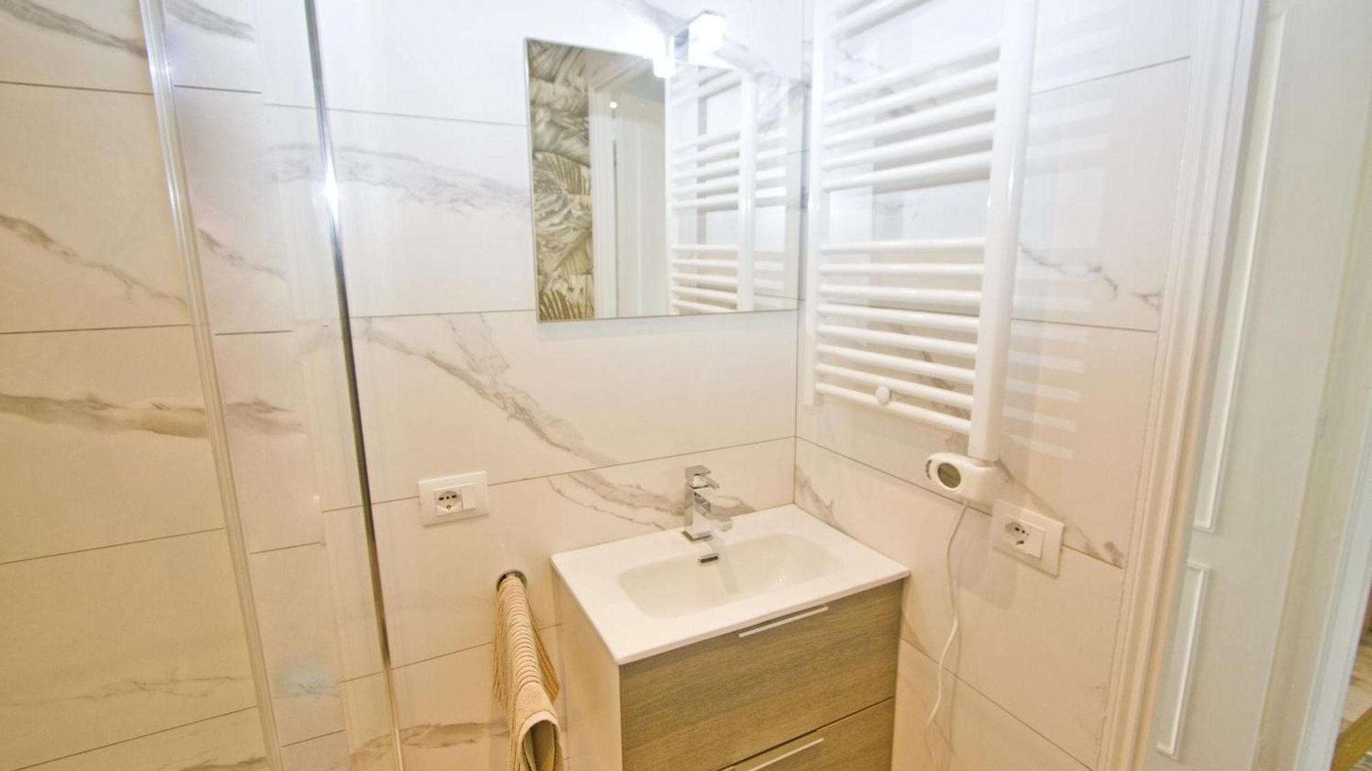 Luxury Sea Front Milord *