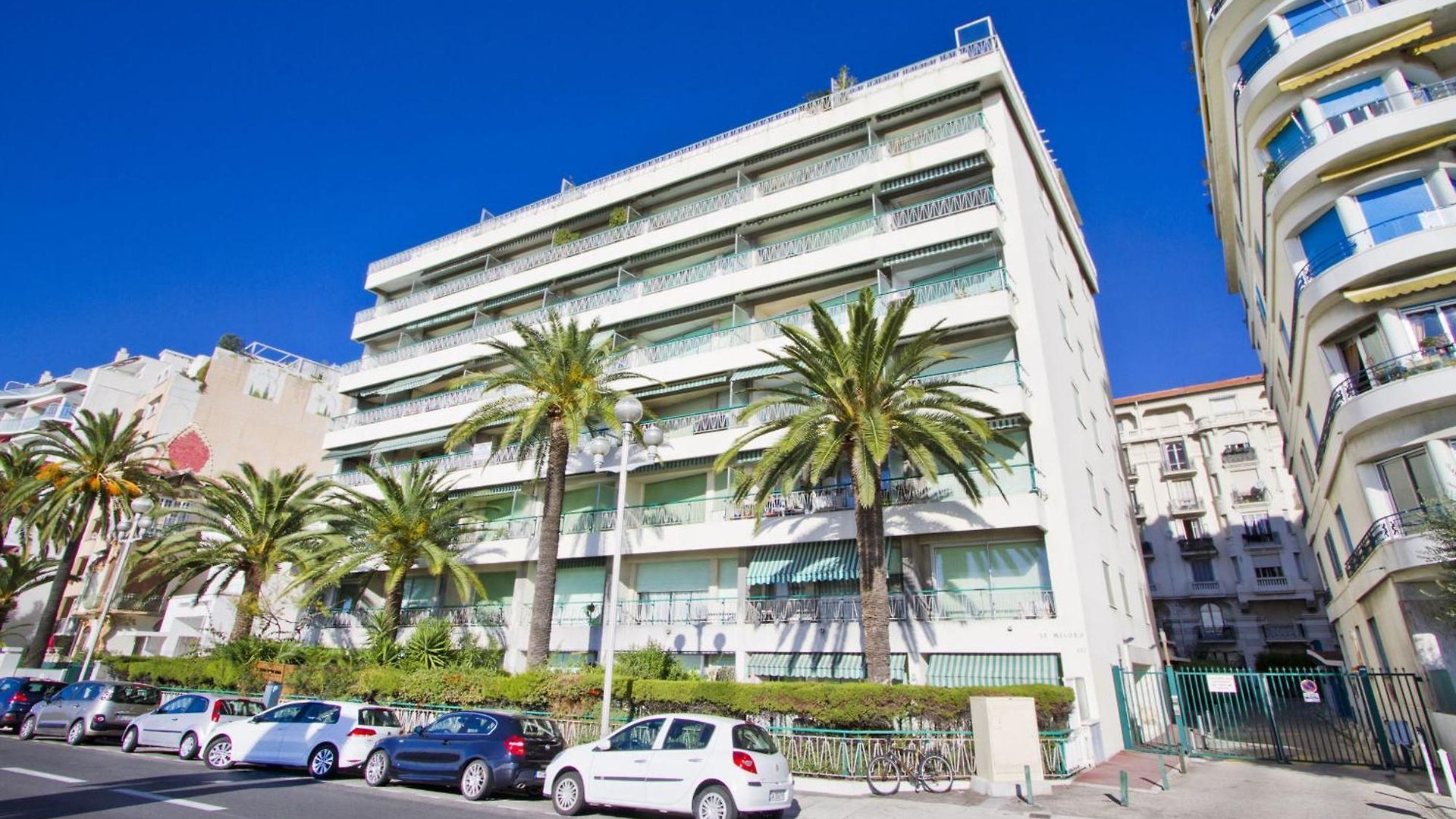 Luxury Sea Front Milord