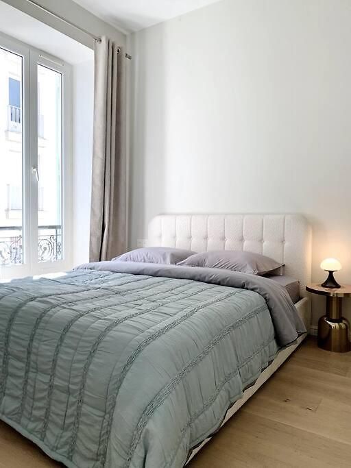 Luxuriously Furnished Bright Newly Renovated Oasis Apartment Nice