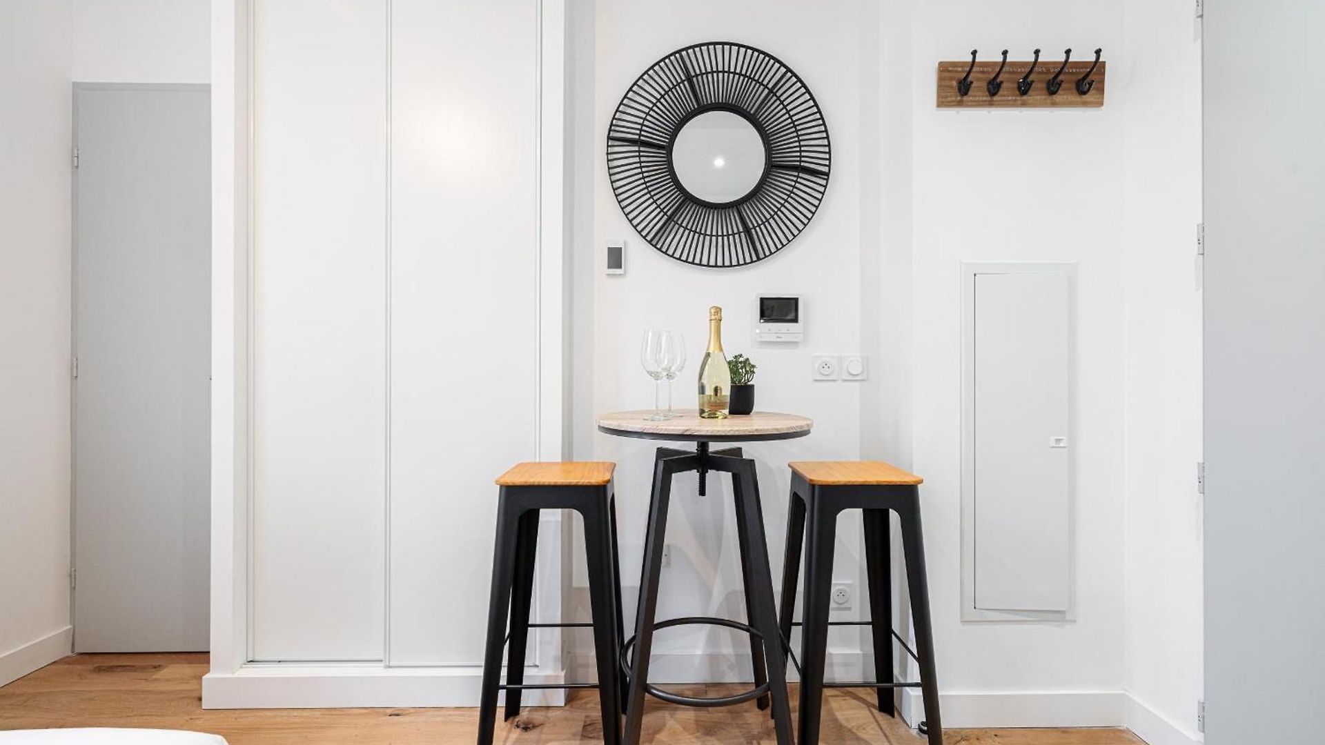 Appartement Charming Center 108 *