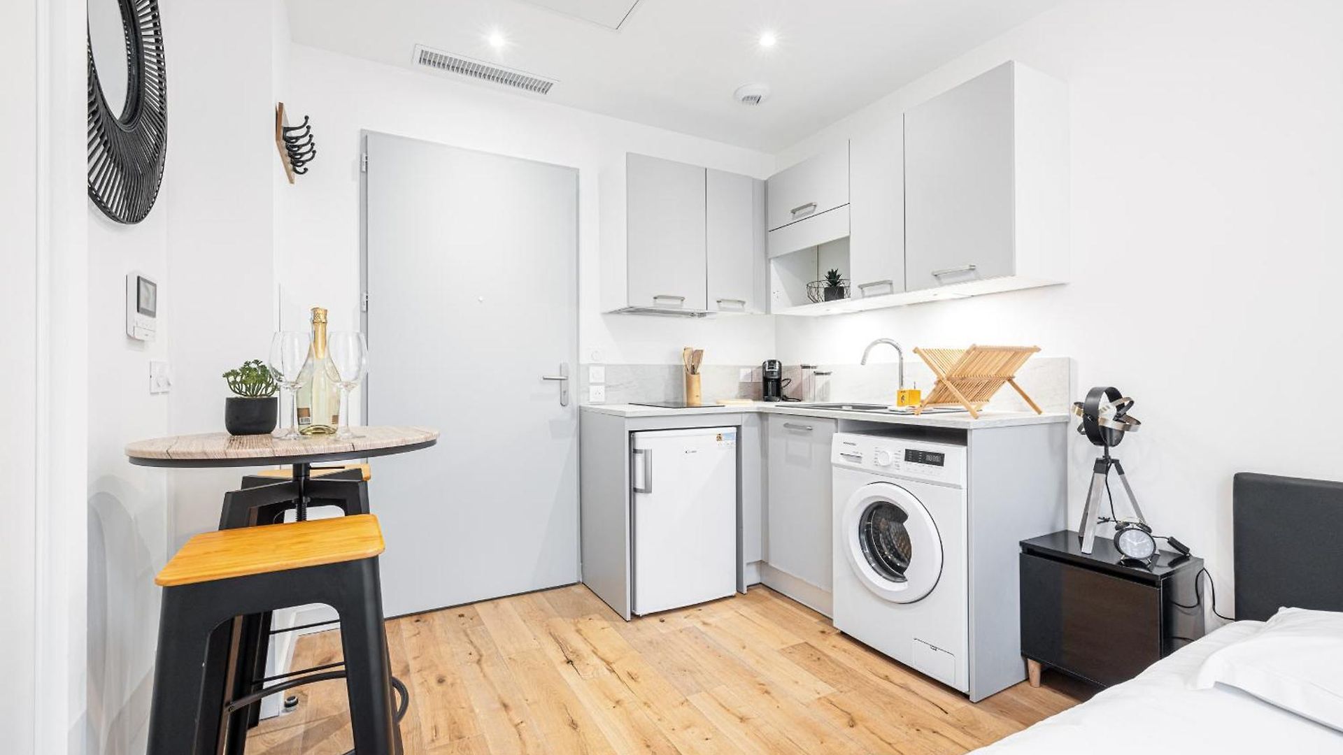 Appartement Charming Center 108 *