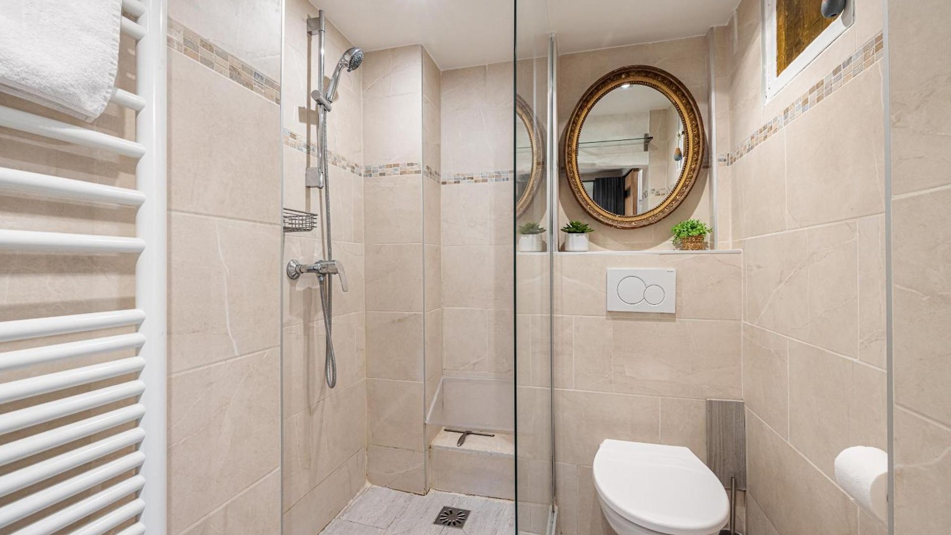 Charming Old Town Appartement