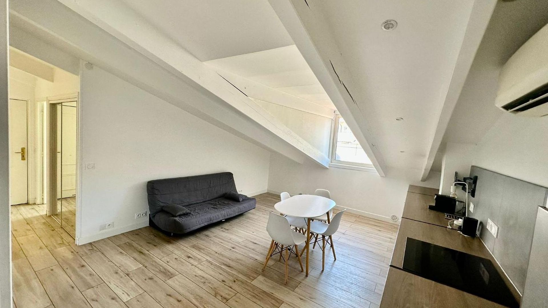 Appartement à Meyerbeer *