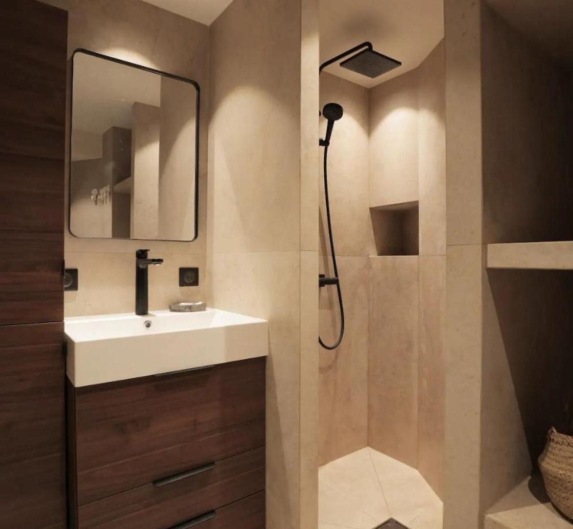 Fully Equiped Newly Refurbished With An Incredible View In