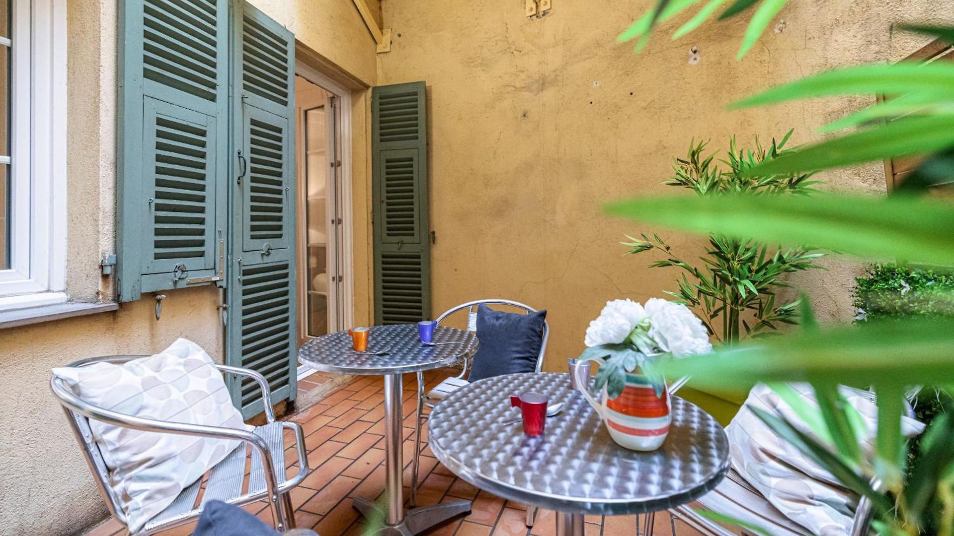 Large One Bedroom Flat In The Old Town
