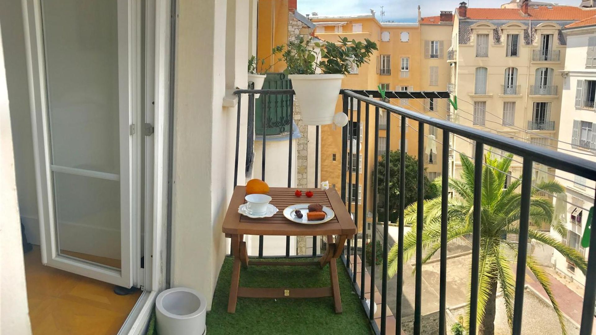 Emma's Guests House Couette-café Nice
