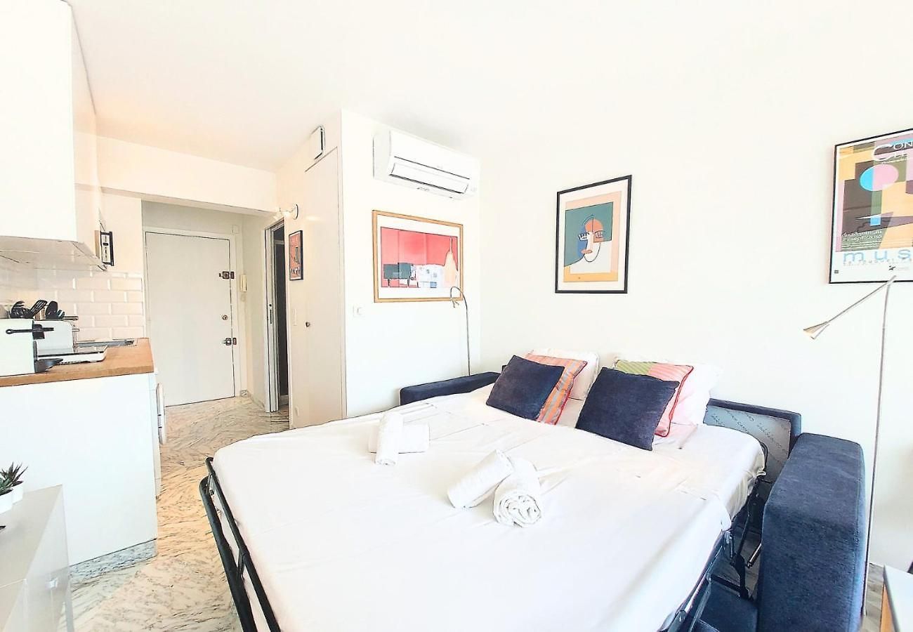 Nestor&jeeves - Lifestyle - Terrace And Sea View Appartement Nice