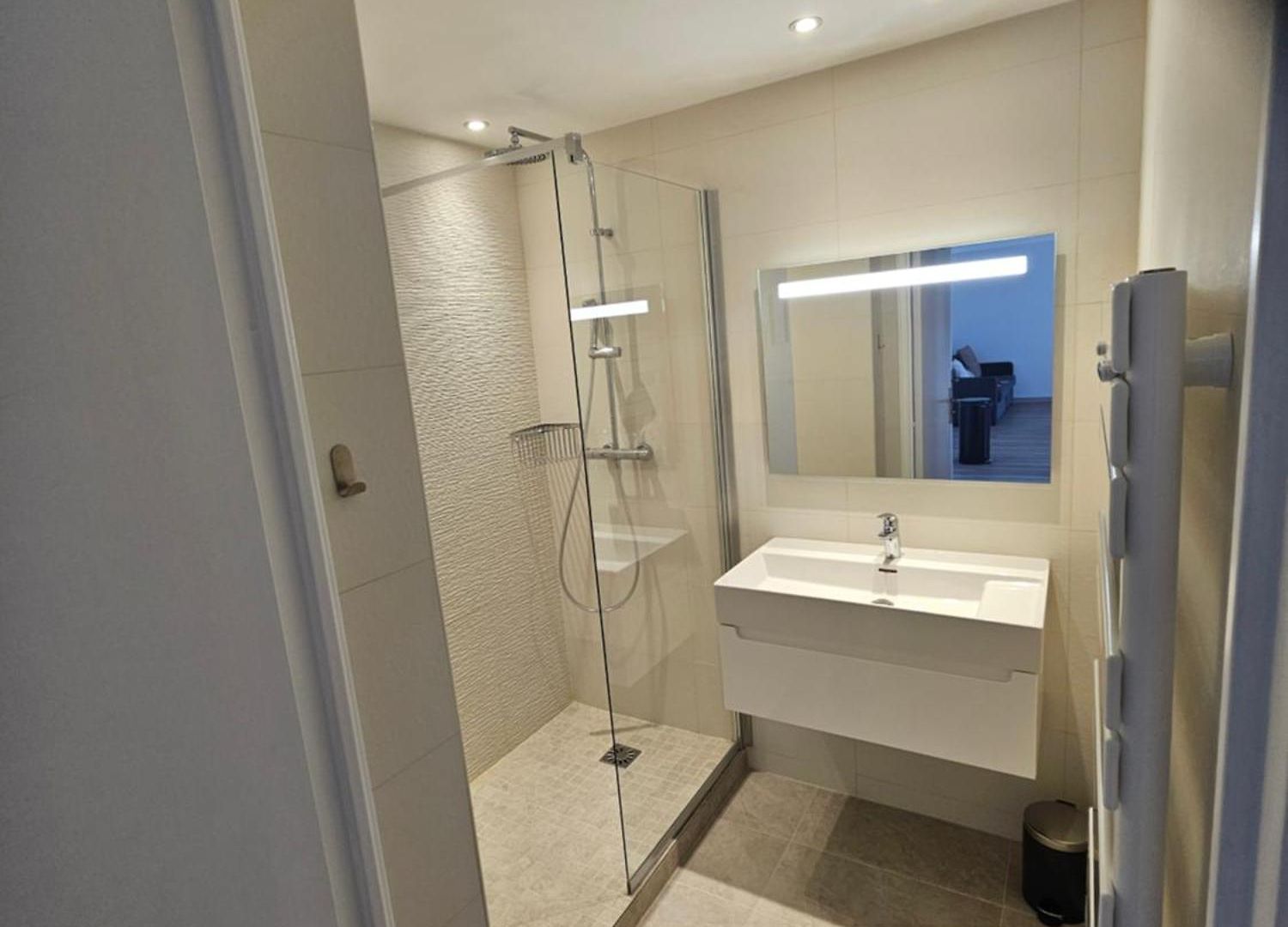 Beautiful 1 Bedroom Flat *