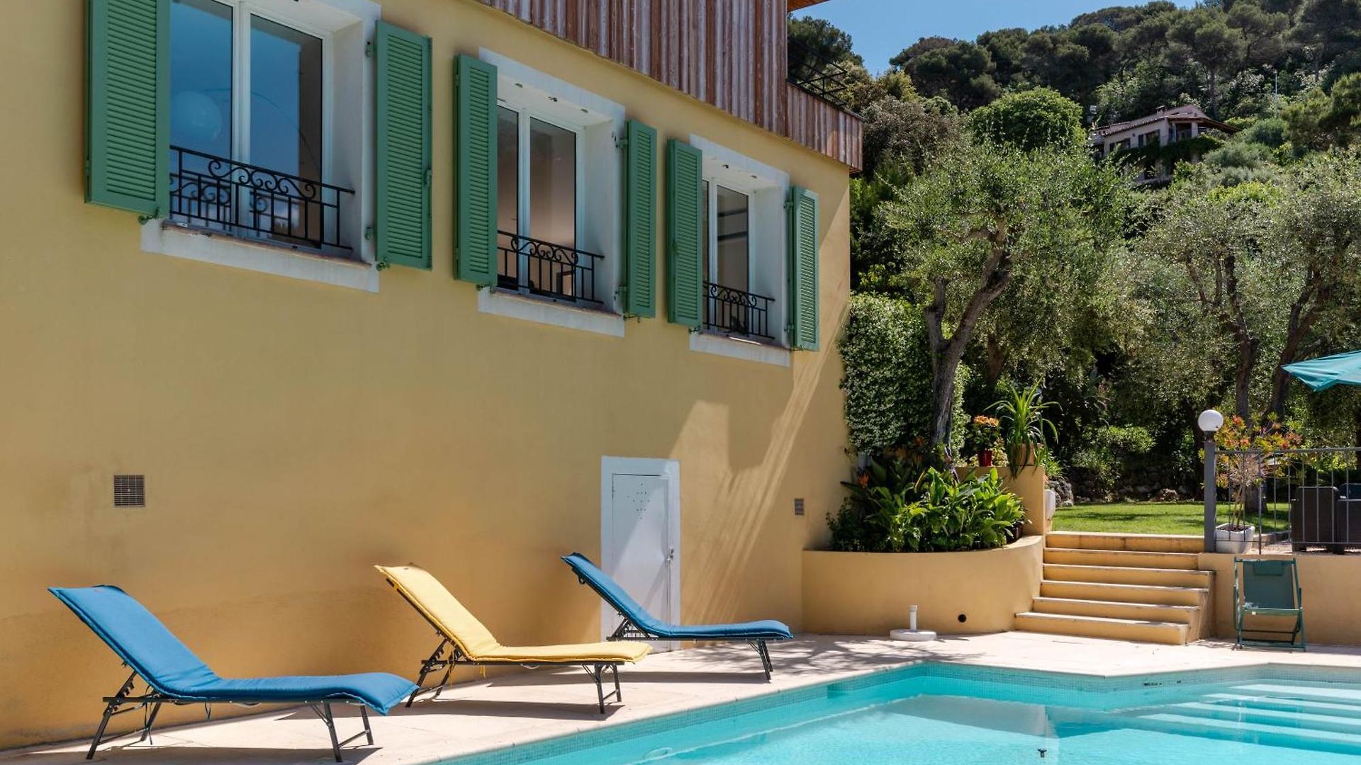 Summertime Villa Nice