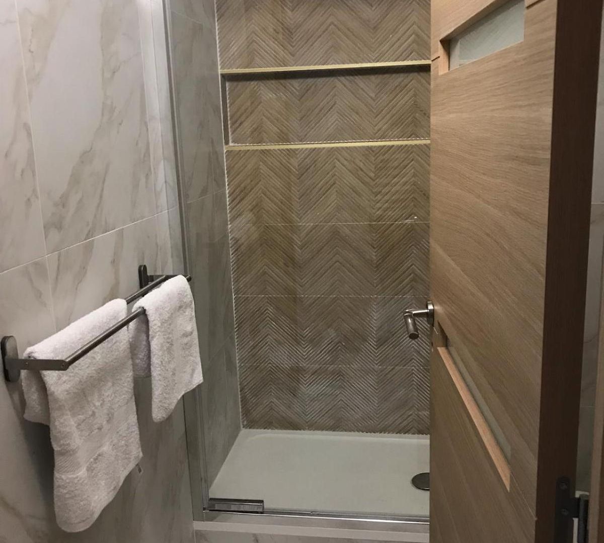 1 Minute De La Promenade Des Appartement *