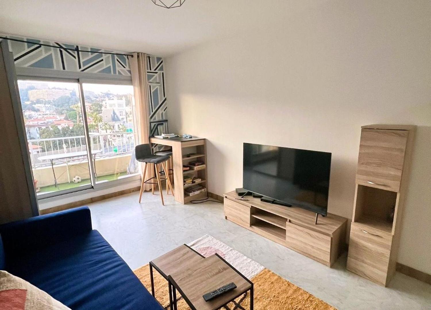 Cozy Near Promenade Appartement *