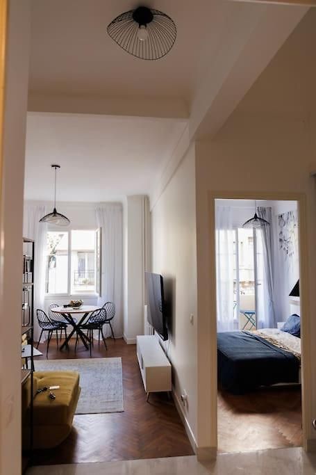 New Stylish 2 Min From The Appartement