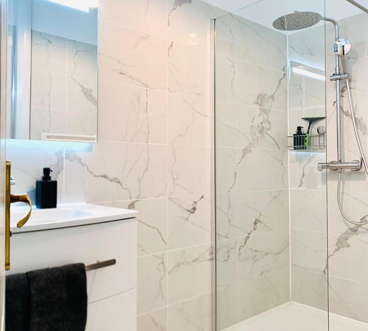 Appartement Chic & Spacious Getaway In - 10min To